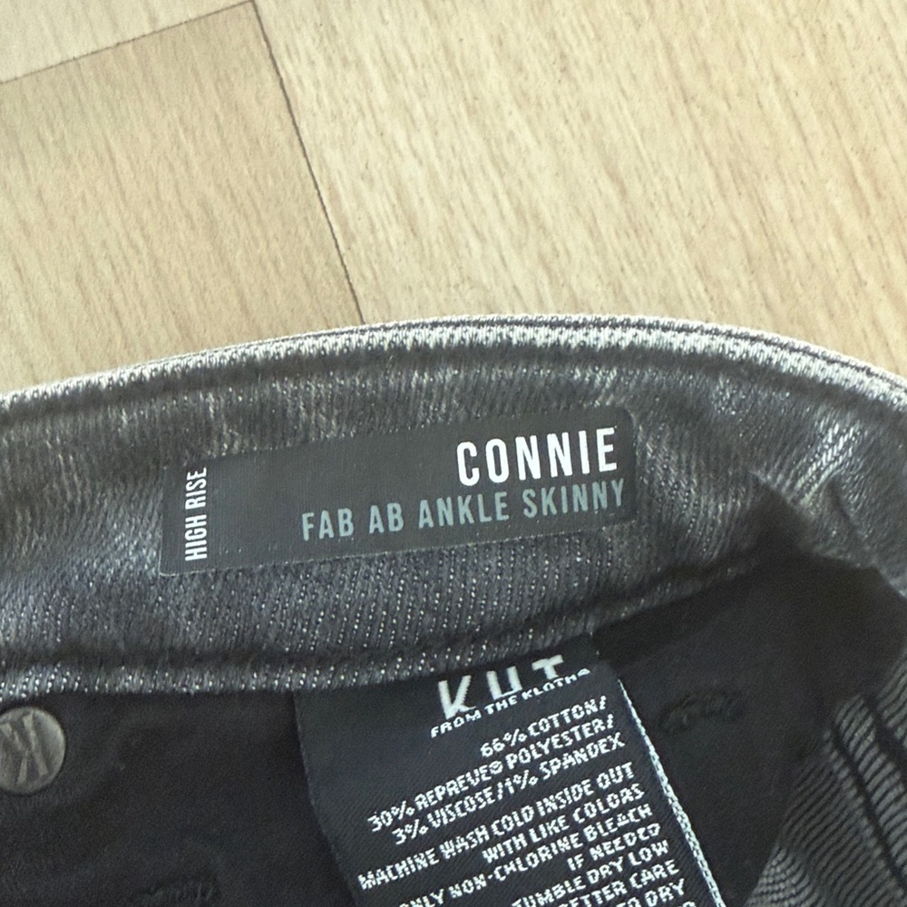 Kut from the Kloth Women's Connie Fab Ab Ankle Skinny Jeans in Black Wash - Picture 5 of 6